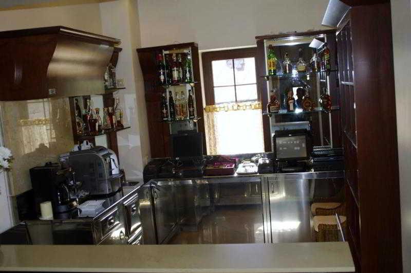 Hotel Angelo D'Oro Πλοέστι Εξωτερικό φωτογραφία