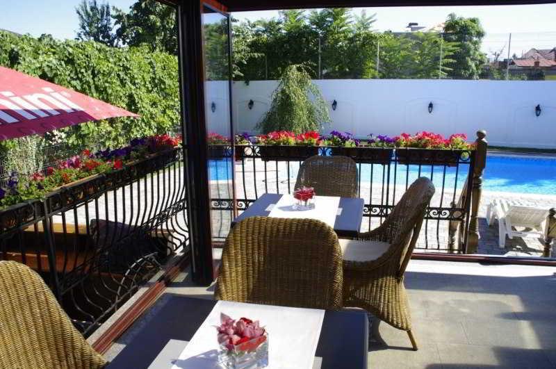 Hotel Angelo D'Oro Πλοέστι Εξωτερικό φωτογραφία