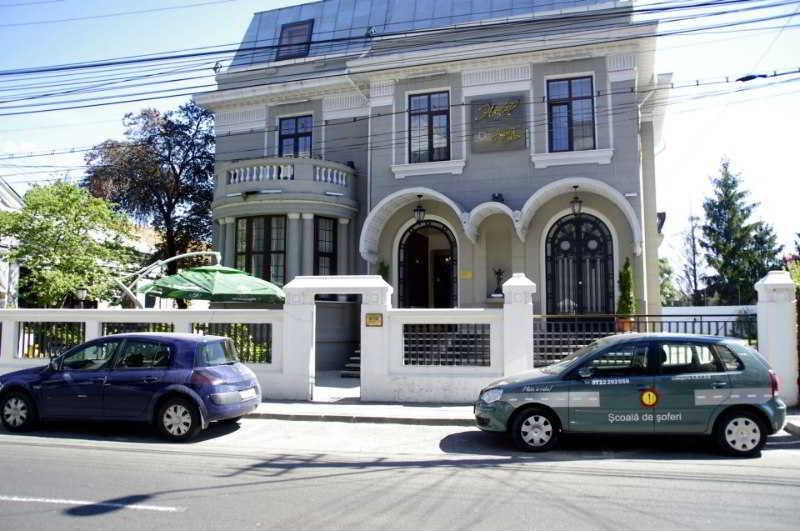Hotel Angelo D'Oro Πλοέστι Εξωτερικό φωτογραφία