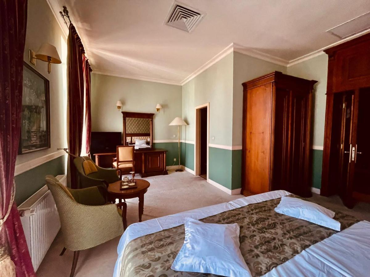 Hotel Angelo D'Oro Πλοέστι Εξωτερικό φωτογραφία