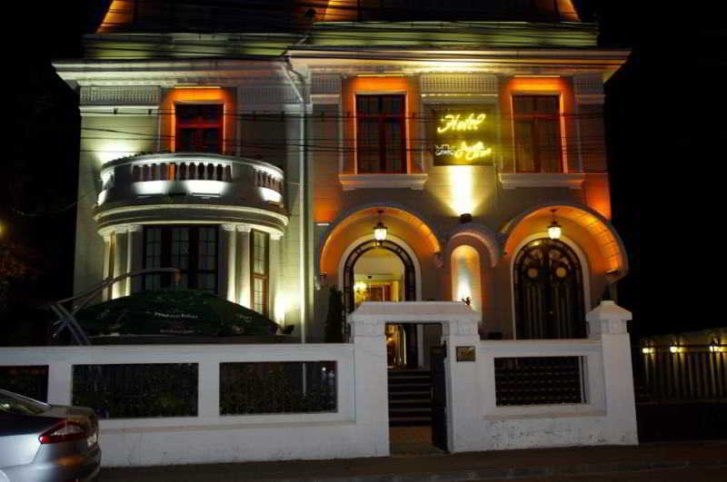 Hotel Angelo D'Oro Πλοέστι Εξωτερικό φωτογραφία