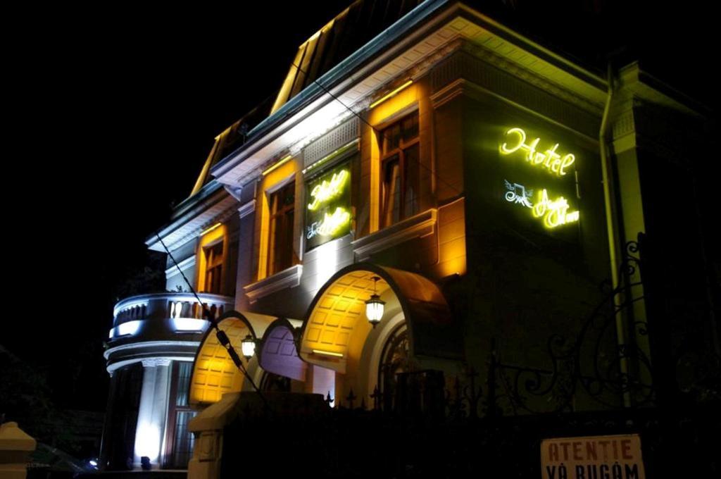Hotel Angelo D'Oro Πλοέστι Εξωτερικό φωτογραφία